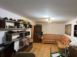 Apartament 68 mp, 3 camere, 2 bai, 2 locuri parcare, Marasti