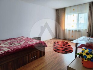 Apartament ,cu 2 camere ,in cartier C5 ,liniștit ,etajul 4.