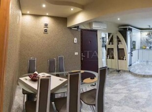 Apartament cu 3 camere de vanzare in Marasti