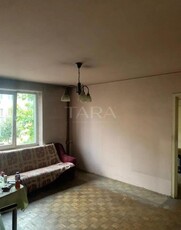 Apartament cu 3 camere de vanzare in zona Semicentrala