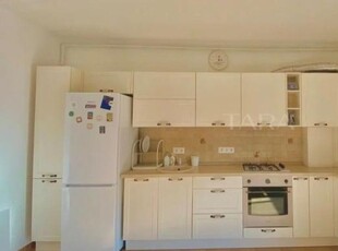 Apartament cu 4 camere de vanzare in zona Edgar Quinet.