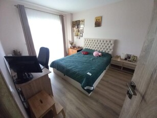 Apartament de 2 camere, Semidecomandat, zona Sesul de sus