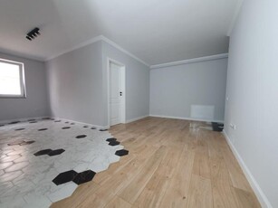 Apartament de 3 camere, 57 mp, finisat , Somesului Floresti