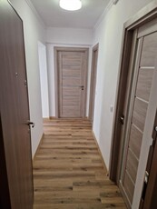 Apartament de 3 camere, decomandat, 61 mp., zona Horea