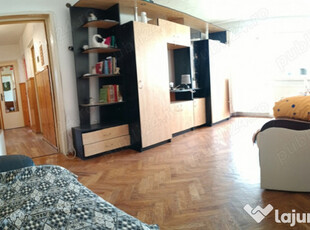 Apartament de 3 camere zona CRAITER,