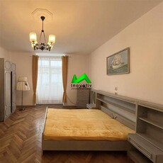 Apartament de inchiriat 2 camere pod curte Sibiu Central