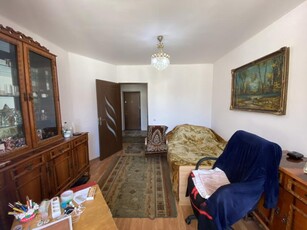 Apartament de vanzare, 2 camere decomandate, Florilor