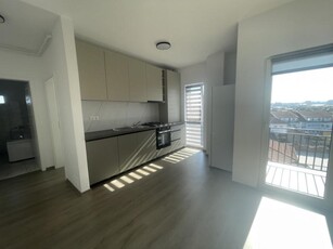 Apartament decomandat de 2 camere, 56mp, etaj intermediar, parcare, zona Garii