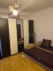 Apartament Semicentral cu 1 camera si teren.