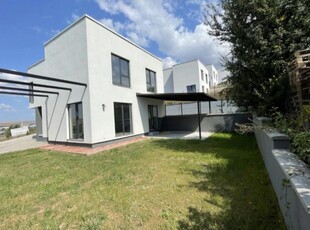 Casa individuala finisata cu CF, 115mp utili, 450mp teren, Dezmir