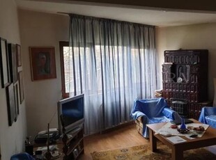 Casa / Vila cu 4 camere de vanzare in zona Dambul Rotund