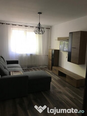 Inchiriez apartament