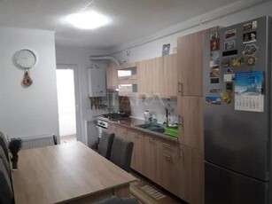 Va oferim apartament cu 3 camere in Floresti.