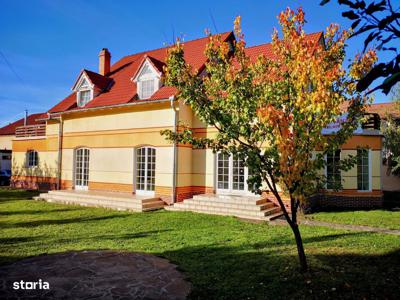 Casă elegantă cu 7 camere, șemineu, 1583 m² teren, Râșnov (proprietar)