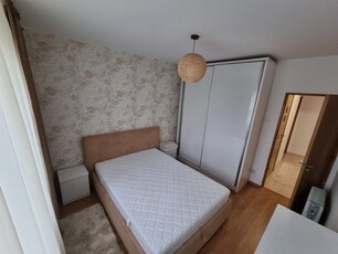 Apartament 3 camere, 65 mp , aer conditionat, metrou aproape, Crangasi