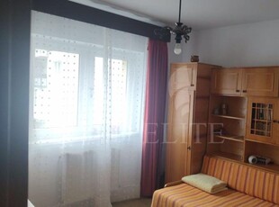 Apartament 3 camere in zona CAMPULUI