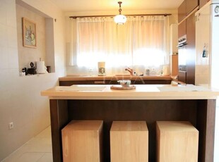 Apartament 4 camere de vanzare, Europa