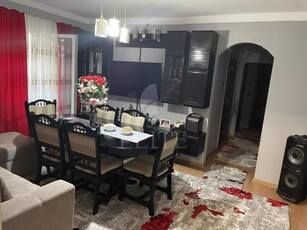 Apartament 4 camere in zona MEHEDINTI