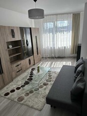 Apartament cu 2 camere, mobilat si utilat, zona centrala