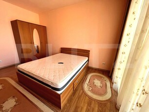 Apartament cu 2 dormitoare, 60 mp, etaj intermediar, parcare, zona Porii