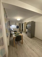 Apartament cu 3 camere in Floresti.