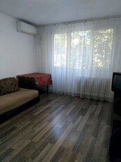 Apartament de 3 camere, semidecomandat, loc de parcare, zona Brancoveanu