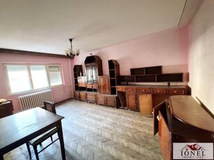 Apartament doua camere de vanzare in Cugir