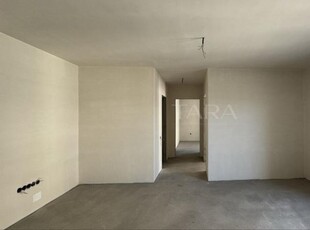 Apartament spatios, 3 camere, 2 balcoane, Muzeul Apei, Floresti.