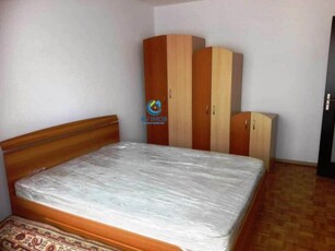 Inchiriem Apartament 3 Camere Mobilat Semidecomandat Gemenii