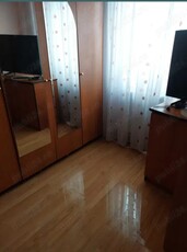 Inchiriez apartament