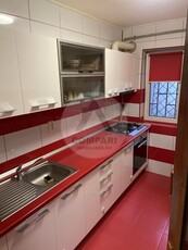 Închiriez apartament