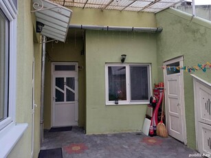 Vând apartament la casă în zona ultracentrală