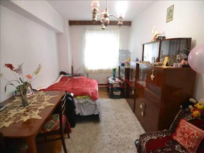 Apartament 2 camere, Racadau