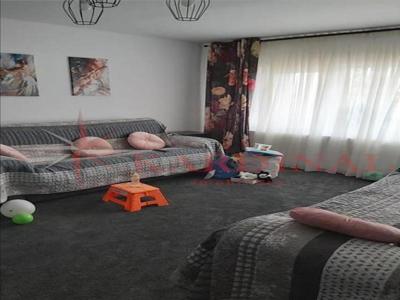 Apartament 3 camere, zona Noua