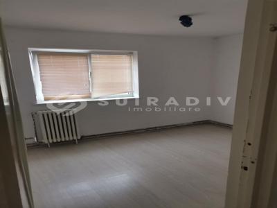 Apartament decomandat de vanzare, cu 3 camere, in zona Manastur, Cluj Napoca S14443