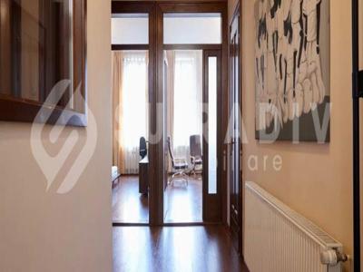 Apartament semidecomandat de inchiriat, cu 3 camere in zona Centrala, Cluj Napoca S13804