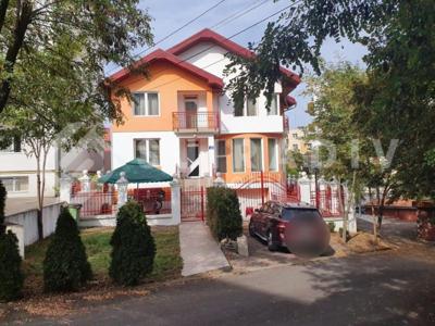 Casa de vanzare, cu 5 camere, in zona Zorilor, Cluj-Napoca S06497