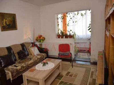 Vanzare apartament 4 camere Tractorul, Brasov