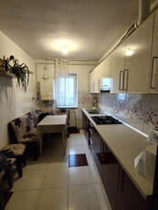 Apartament cu 2 camere semidecomandat