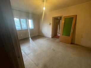 Apartament 4 camere Stefan cel Mare (bloc 1980) va oferim spre vanzare un a