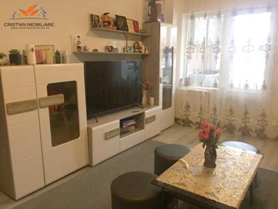 Apartament 2 camere ,modificat, bloc renovat, etaj 1, Cetate!