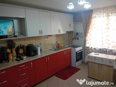 Apartament o camera Maratei 44mp parter renovat centrala termopan