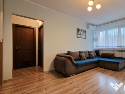 Ion Mihalache, Lainici - Apartament Renovat Modern, Etaj 1