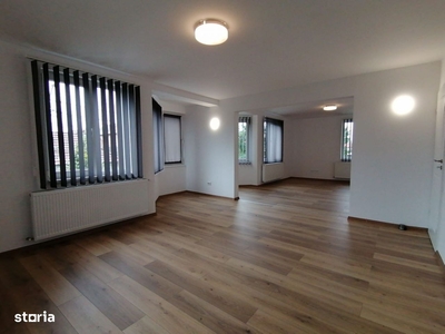 Apartament 4 cam, Politehnica