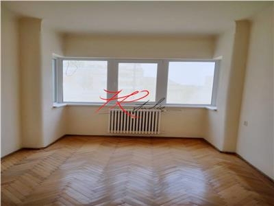 Vanzare apartament 4 camere Mosilor