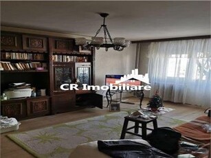 Apartament 4 Camere Nerenovat