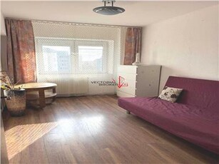 Apartament cu centrala termica, decomandat vizavi de Parcul Tei