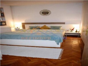 Vanzare apartament 3 camere Drumul Taberei Parc Moghiros