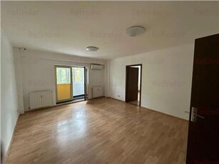 Vanzare apartament 3 camere ultracentra l| Piata Alba Iulia Burebista |