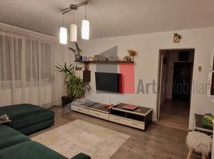 Vanzare apartament 4 camere decomandat centrala Brancoveanu - Huedin